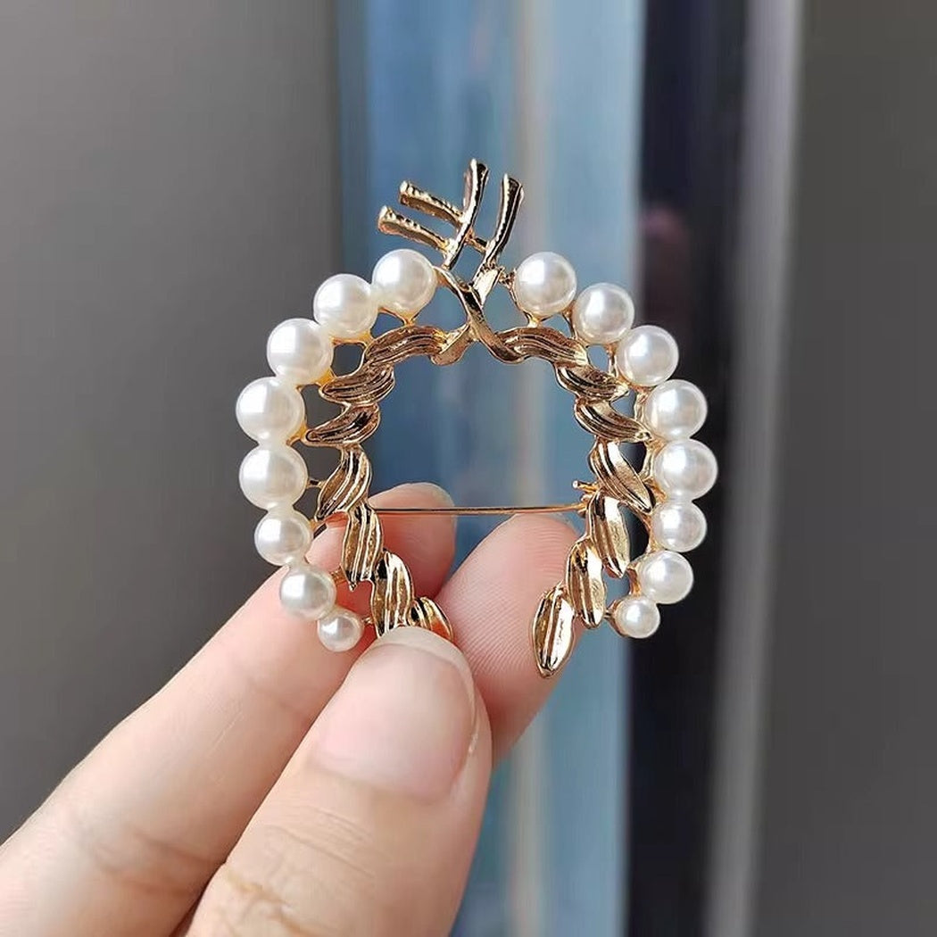Brovia - Gold Wheat Wreath Brooch - view 4