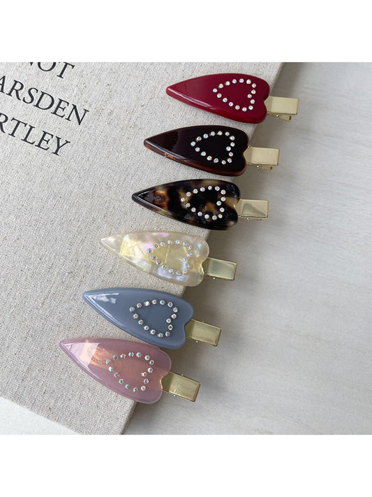 Beau - Minimalist Heart Shaped Hair Clip
