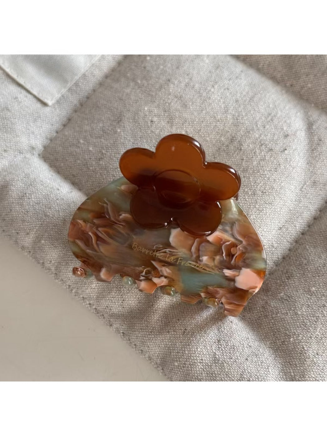 Beau - Cute Flower Pattern Acetate Hair Clip