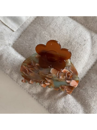 Beau - Cute Flower Pattern Acetate Hair Clip