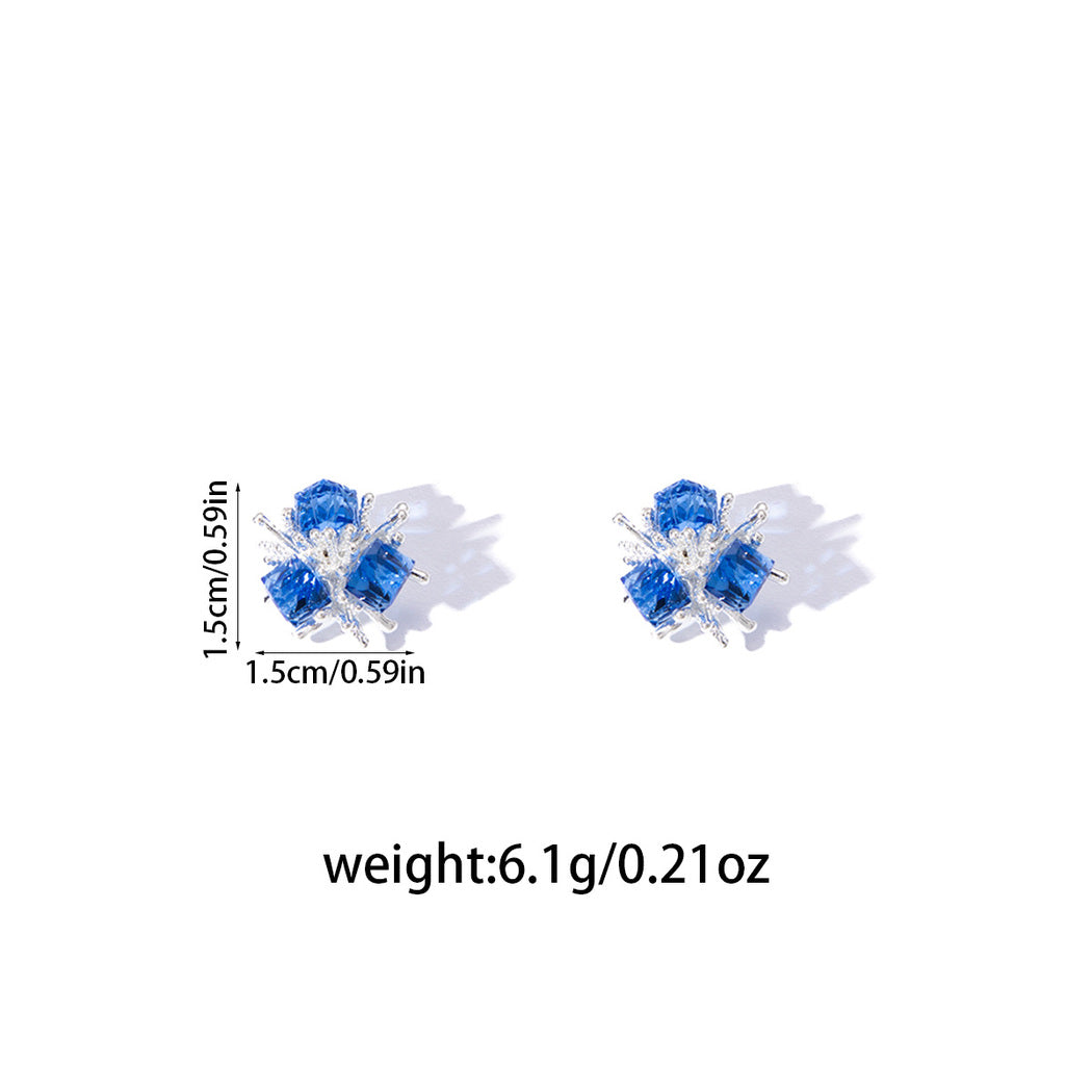 Earedge - Floral Burst Cluster Stud Earrings, size reference