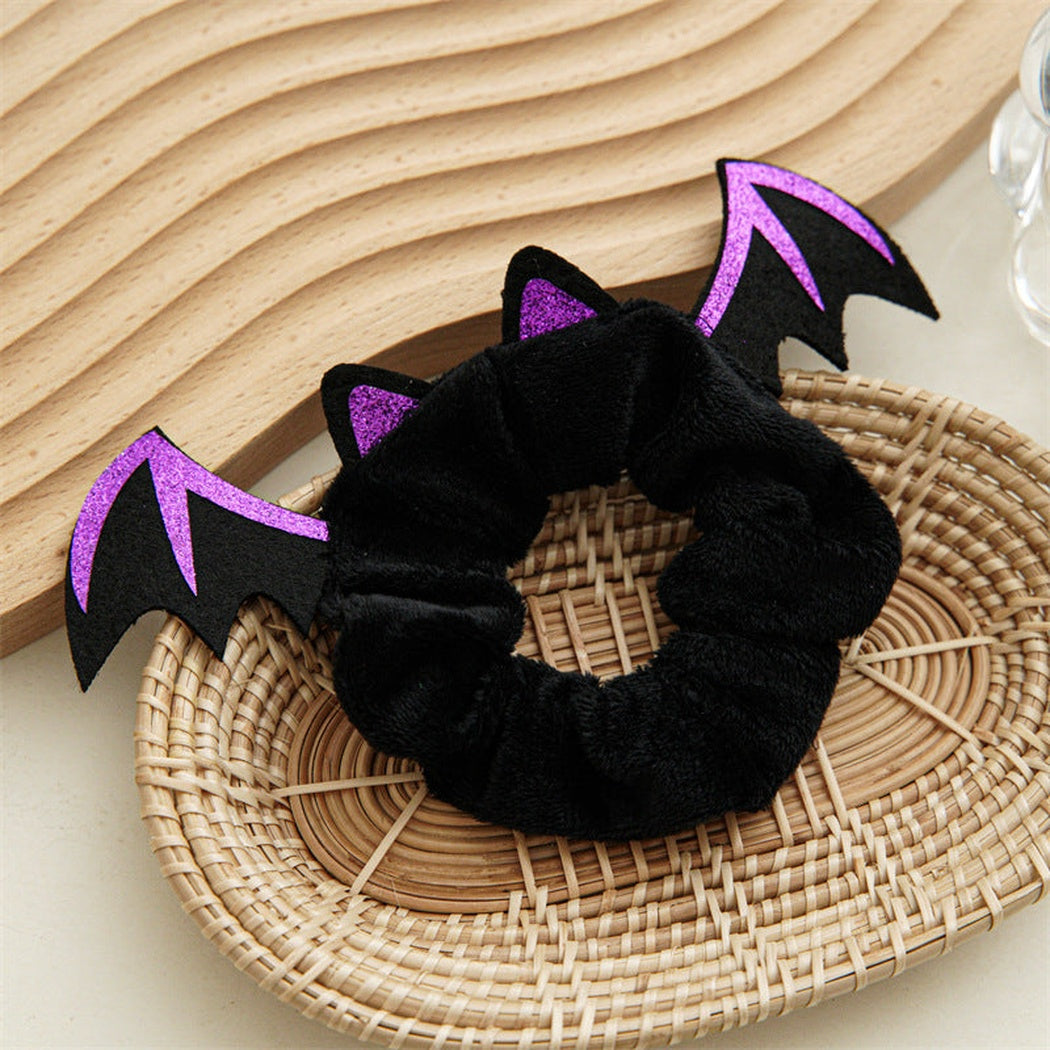 Gifty - Holiday Character Motif Scrunchie - image 5