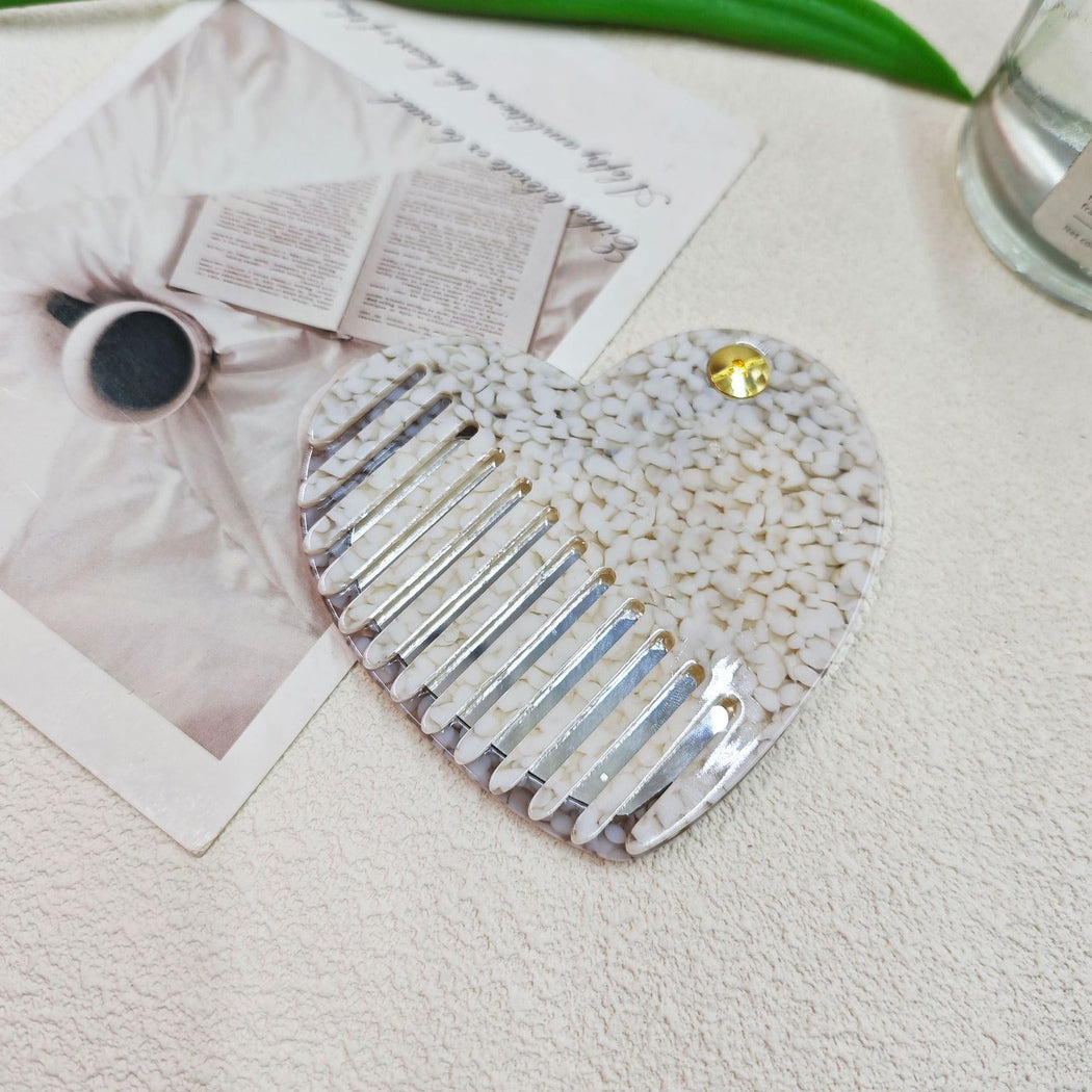 Single-variant view of folding comb and mirror