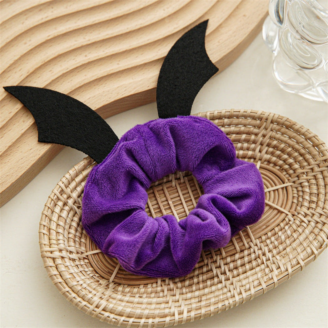 Gifty - Holiday Character Motif Scrunchie - image 6