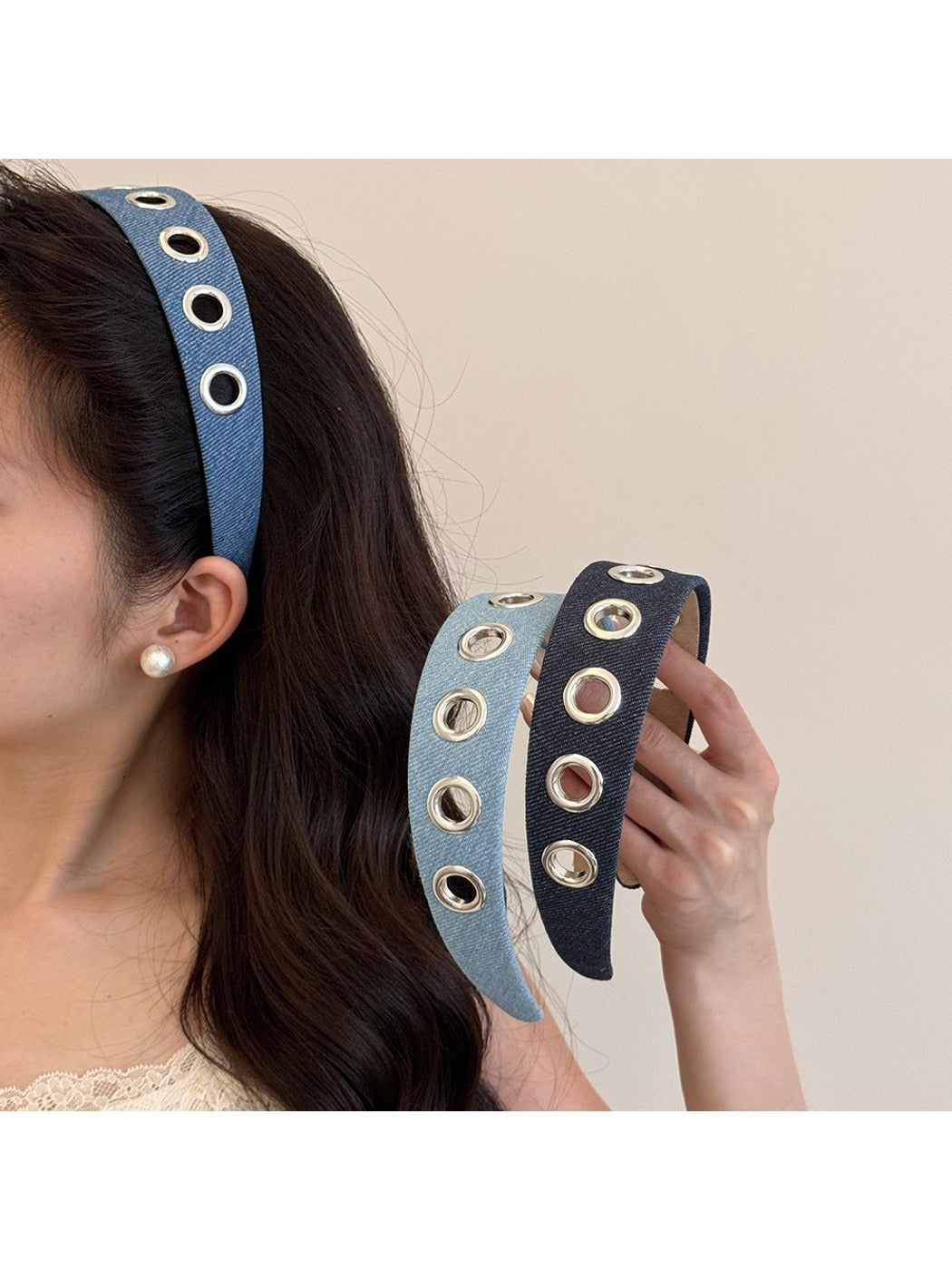 Gifty - Denim Look Round Eyelet Detail Women's Headband