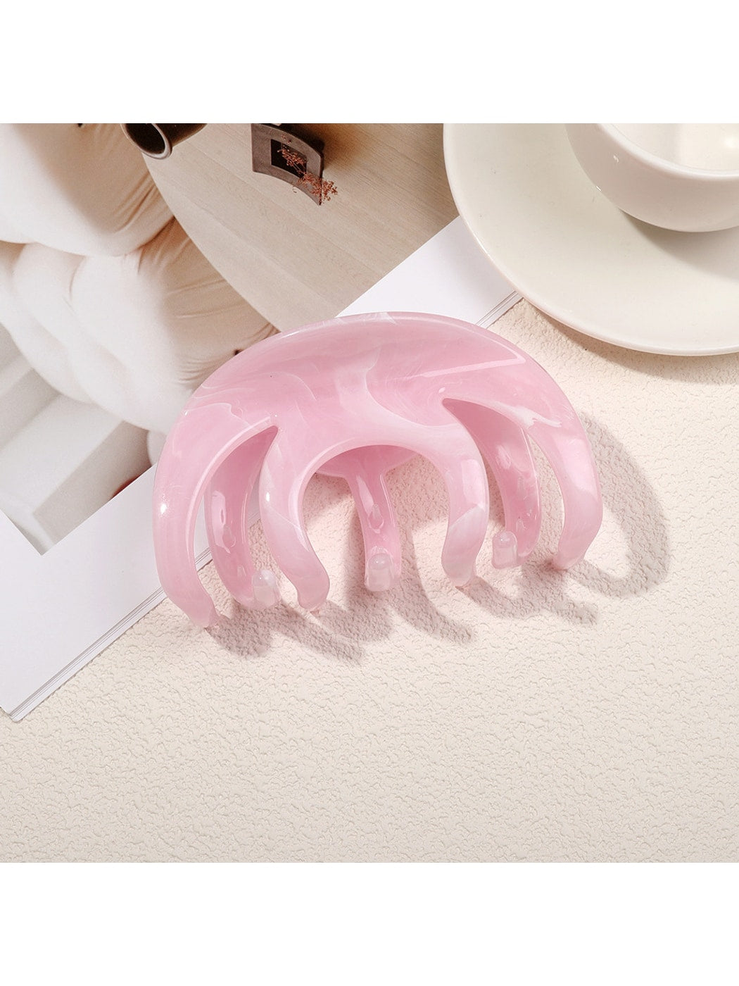 Beau - Glossy Marbled Pattern Hair Claw Clip