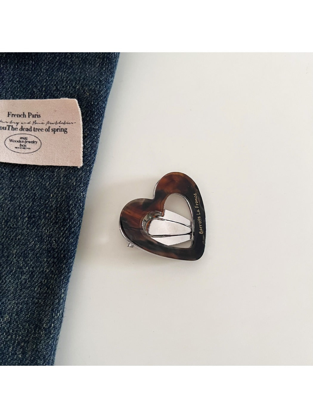 Beau - Sweet Heart Shaped Cut Out Hair Clip