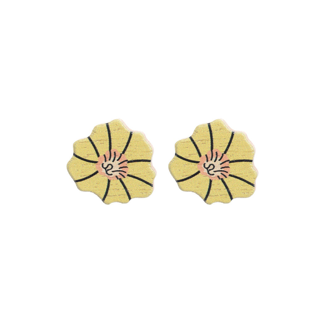 Single-variant view of earrings