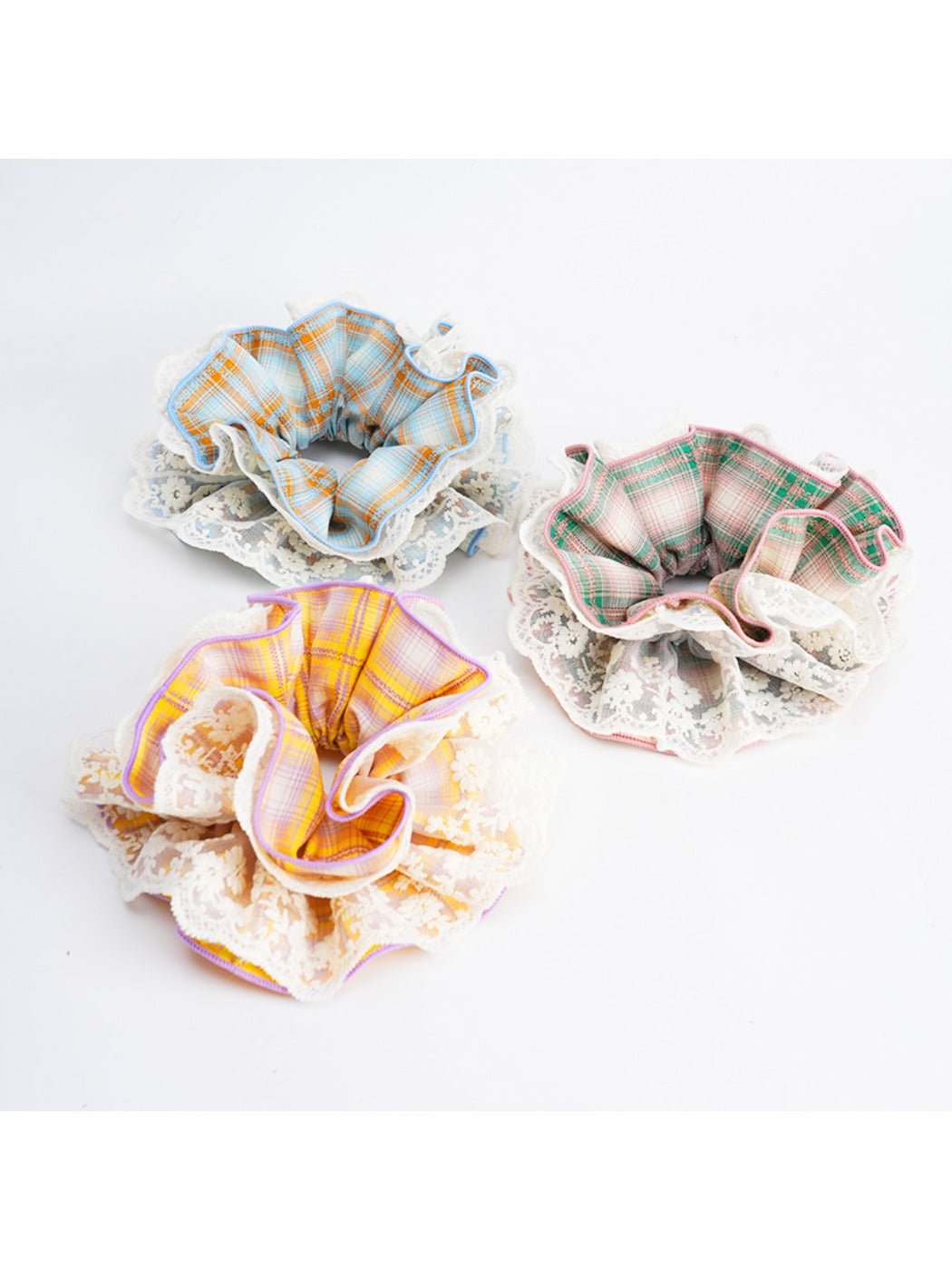Gifty - Four-Layer Plaid Lace Trim Scrunchie
