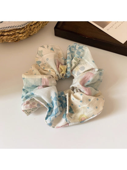 Gifty - Patchwork Floral Hair Scrunchie