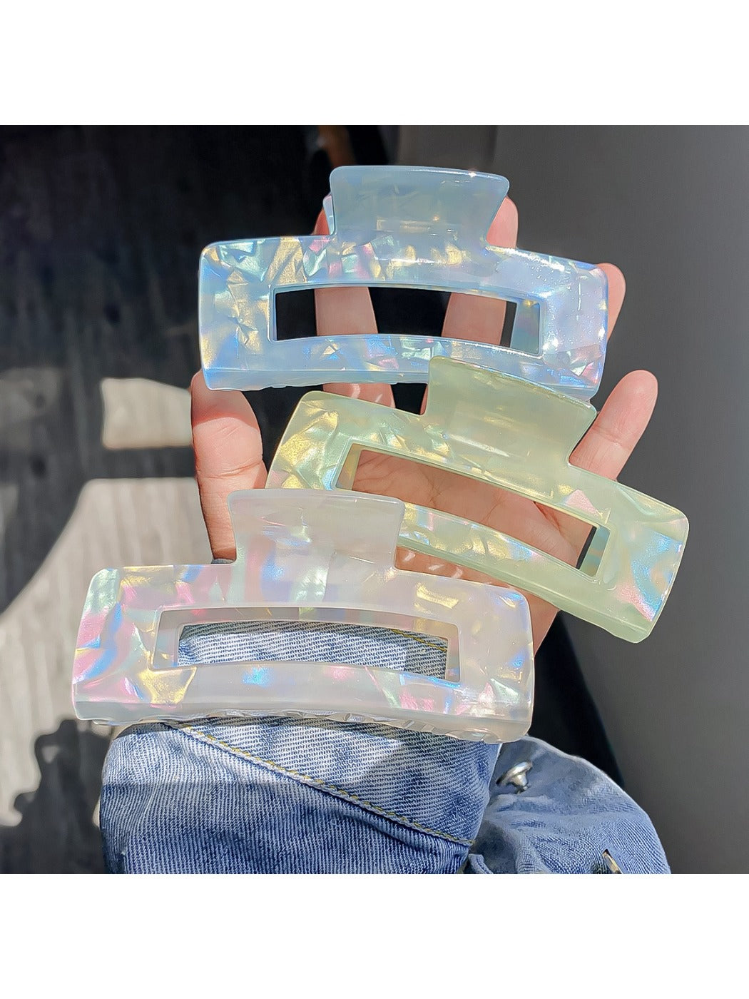 Beau - Minimalist Iridescent Hair Clip