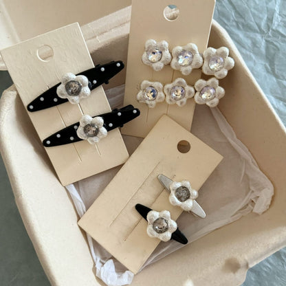 Beau - Polka Dot Flower Detail Alloy Hair Clip