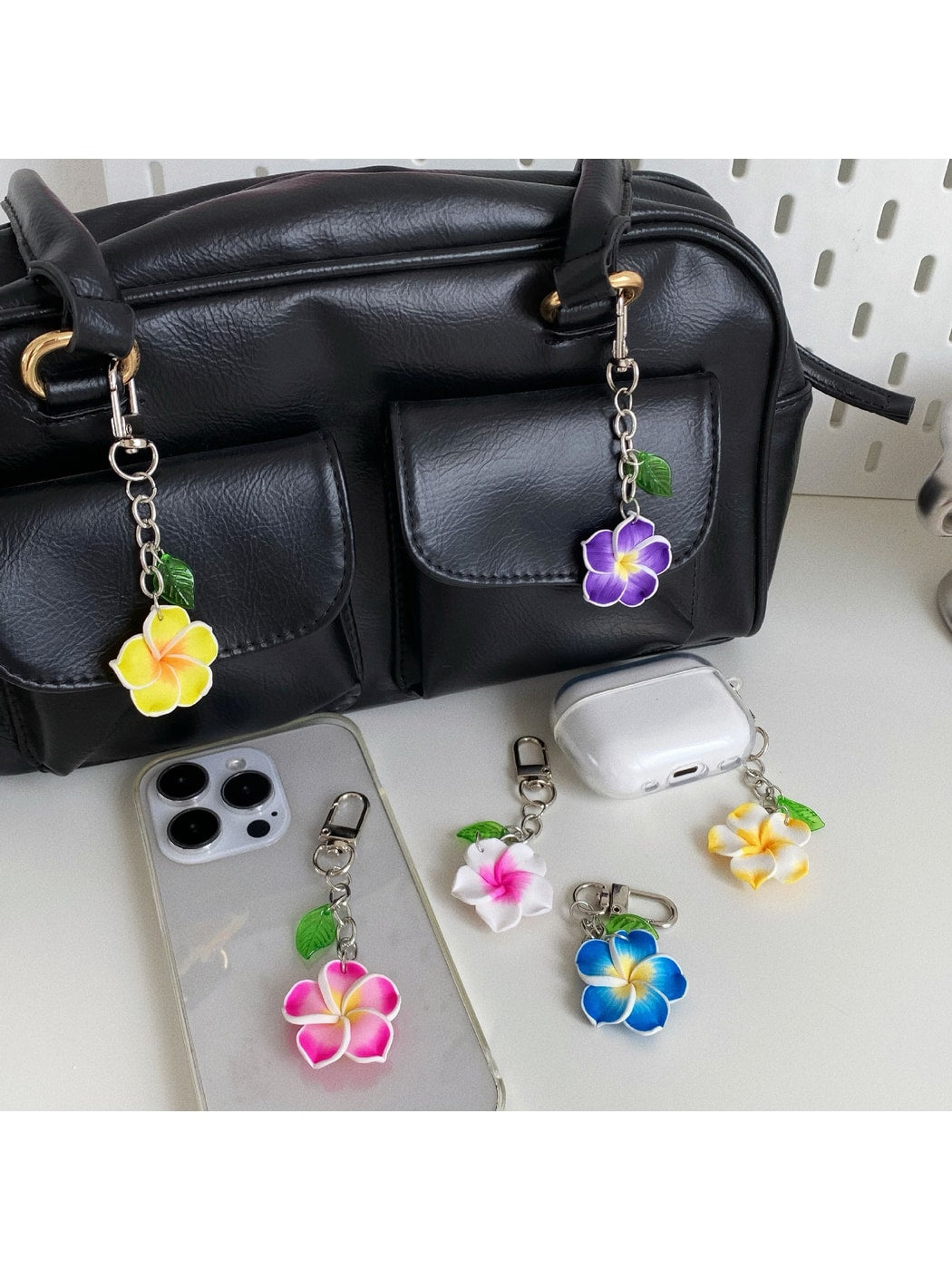 Keypus - Alloy Plastic Flower Pendant Bag Charm Keychain