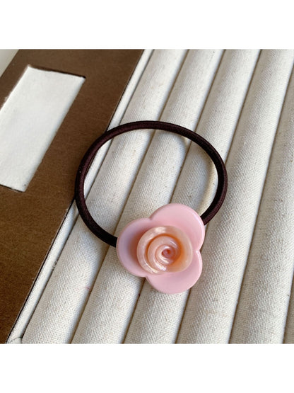 Gifty - Minimalist Floral Hair Tie