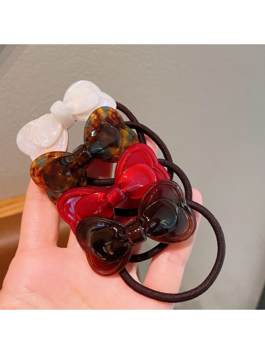 Gifty - Sweet Bow Design Acetate Finish Hair Tie