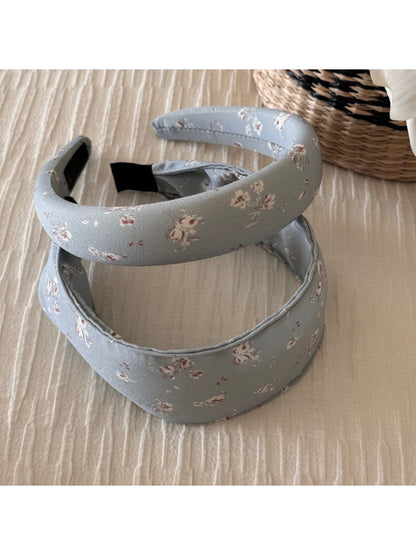 Gifty - Tiny Floral Scrunchie and Headband