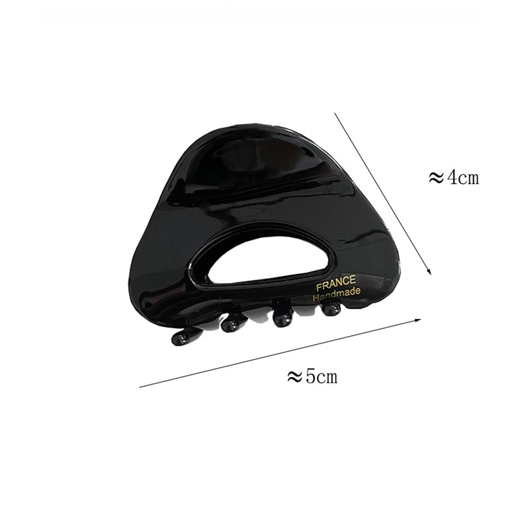 Beau - Glossy Marble Cutout Triangle Claw Clip