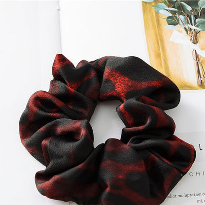 Leopard Glossy Scrunchie Collection variant image