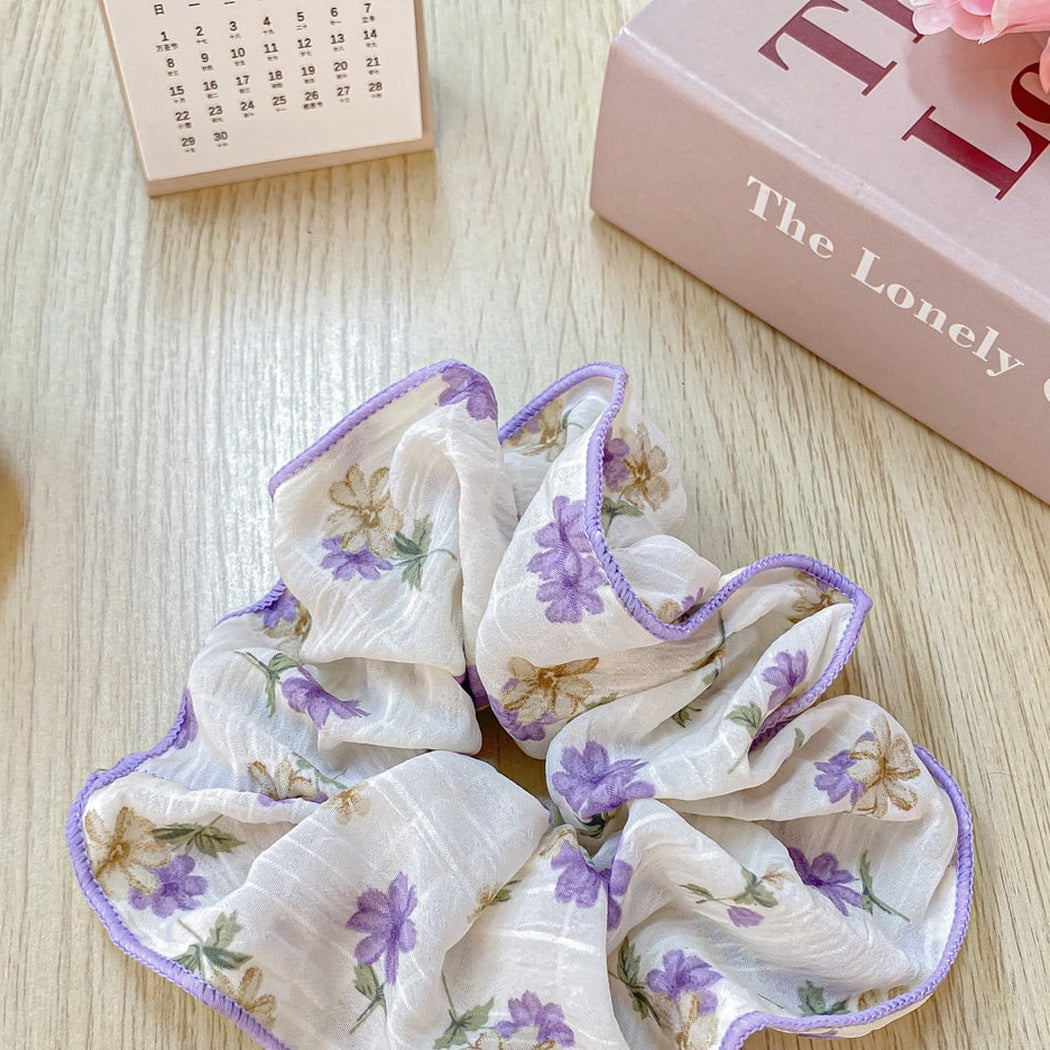 Floral Ruched Scrunchie Collection variant image