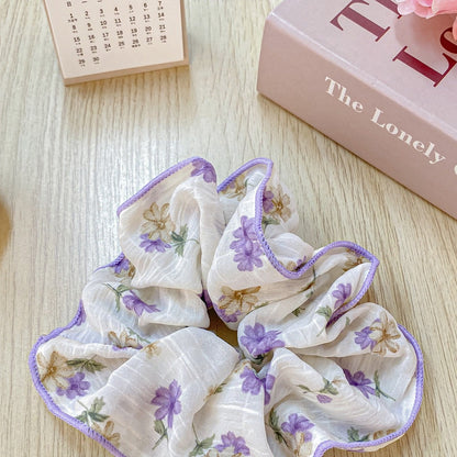 Floral Ruched Scrunchie Collection variant image