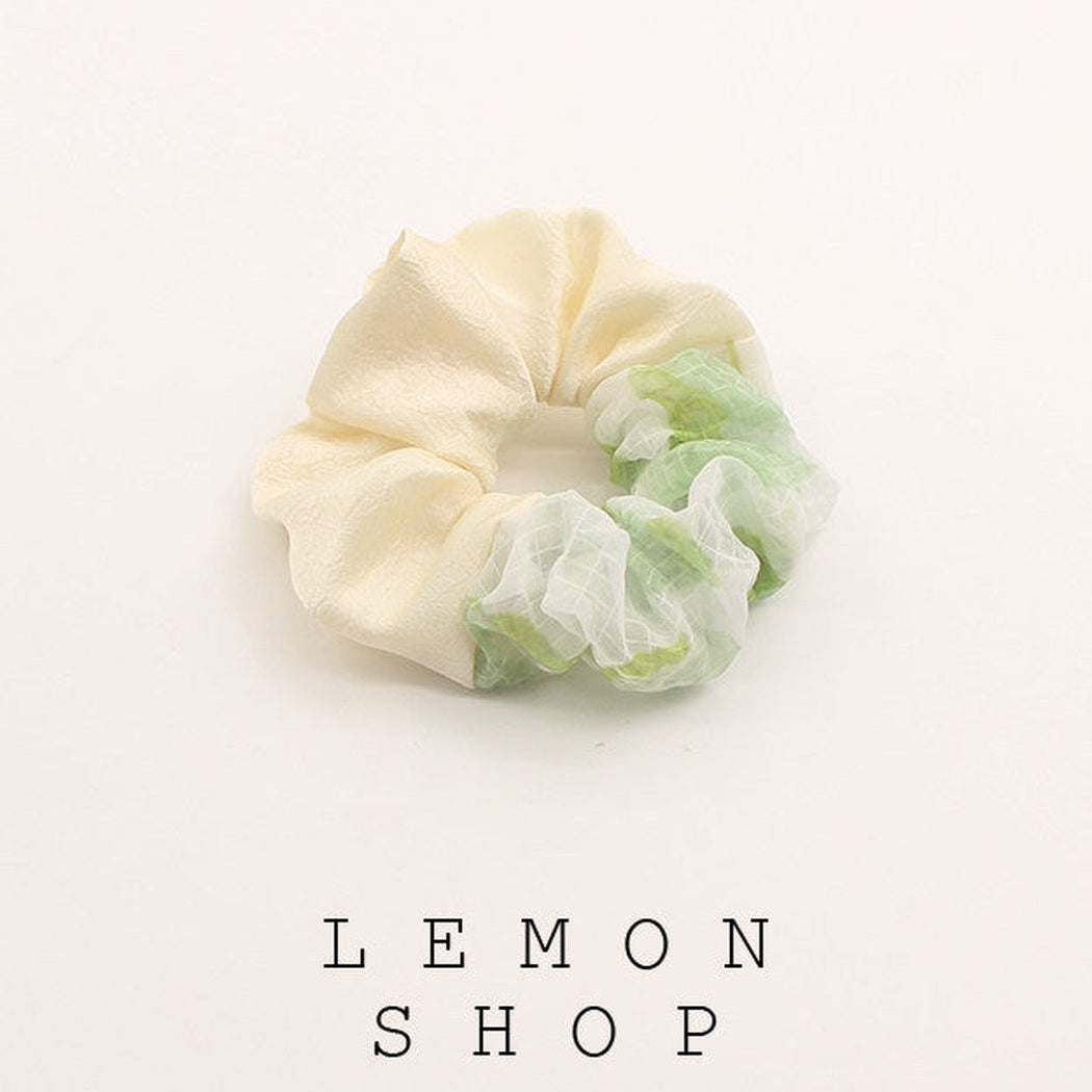 Oversized Floral Scrunchie variant image