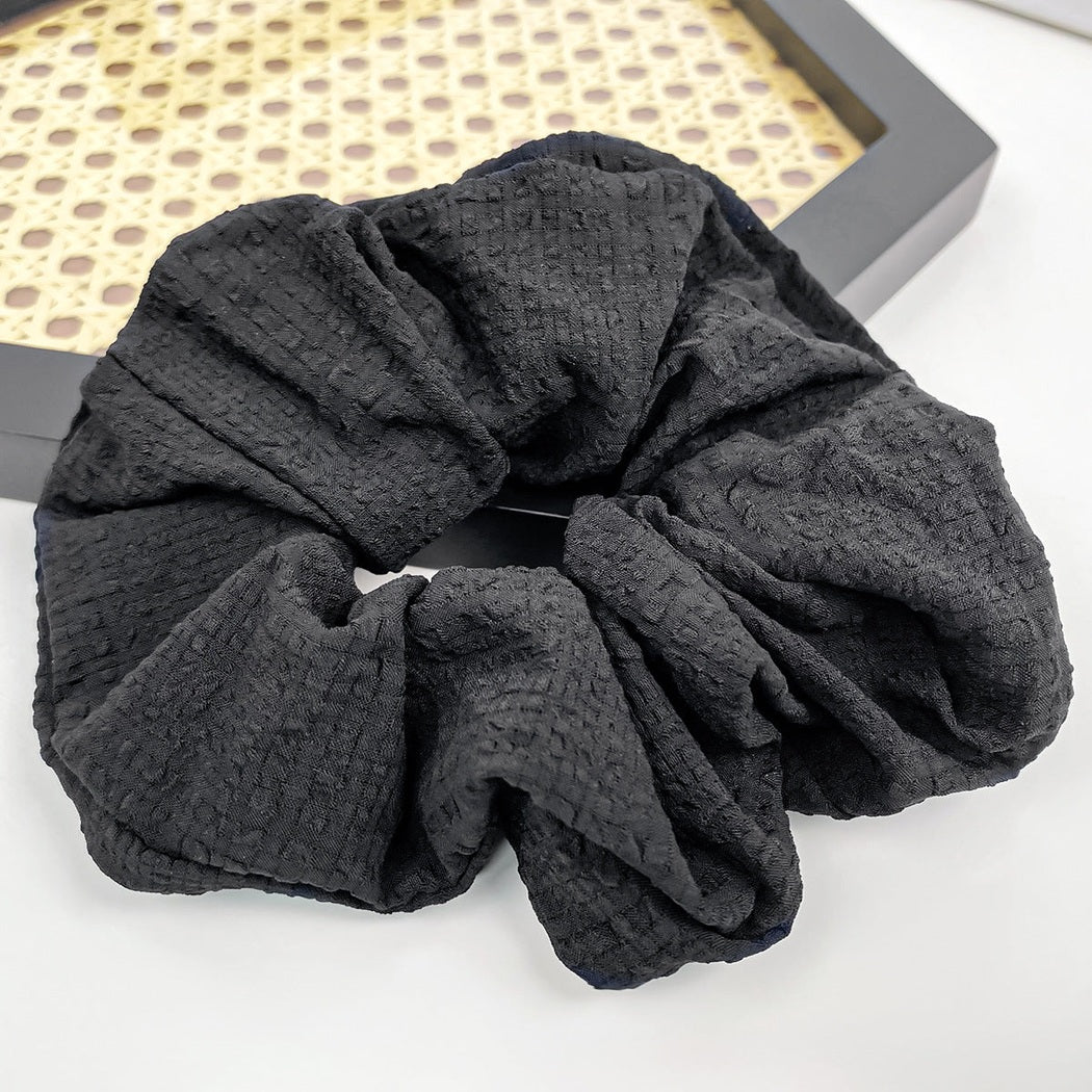 Metallic Thread Scrunchie Collection variant image