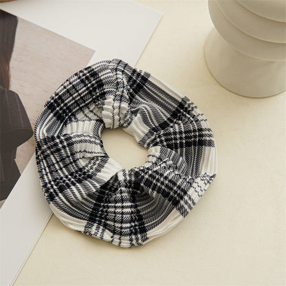 Gifty - Monochrome Plaid Scrunchie variant image 2