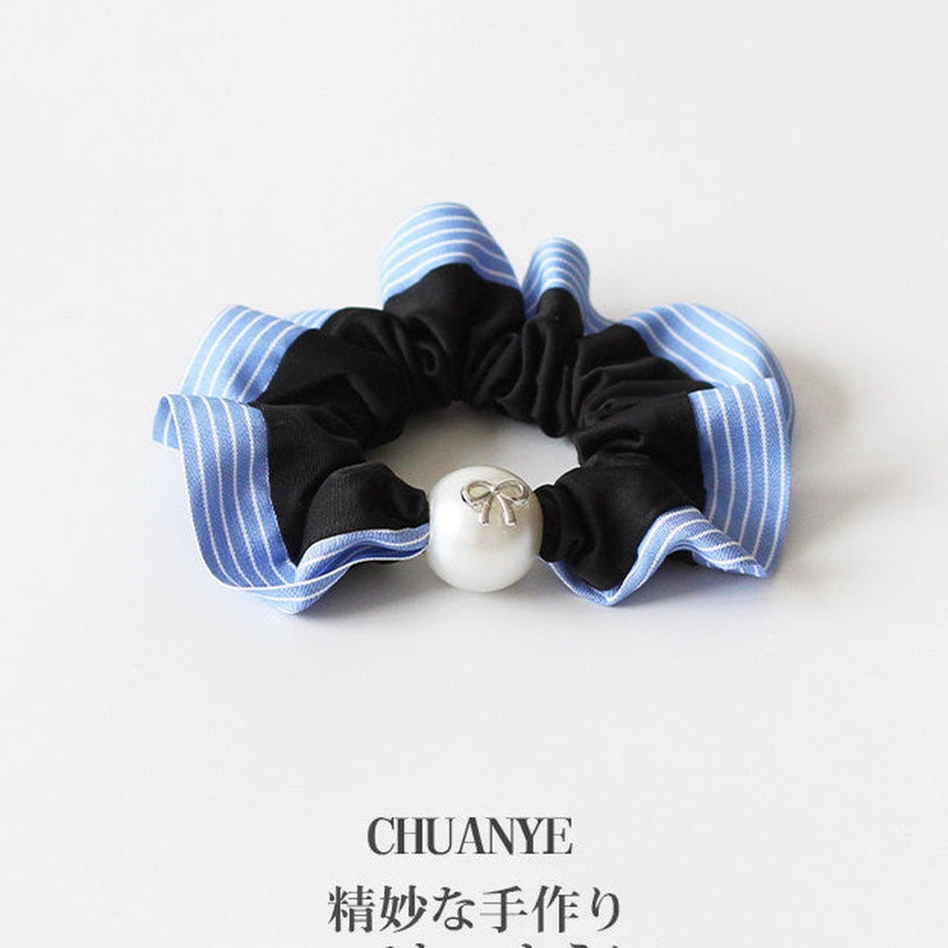 Blue Stripe Pearl Scrunchie variant image