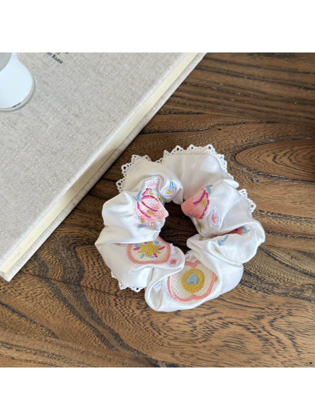 Gifty - Embroidered Satin-Look Polyester Scrunchie