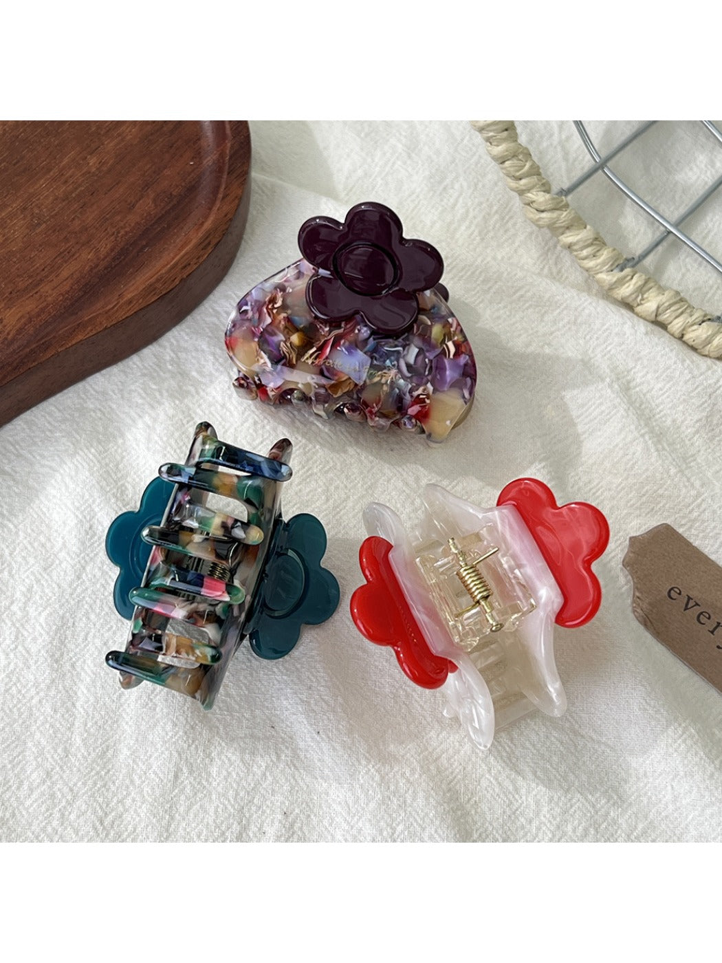Beau - Cute Floral Pattern Acetate Hair Clip