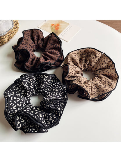 Gifty - Graceful Leopard Print Hair Scrunchies