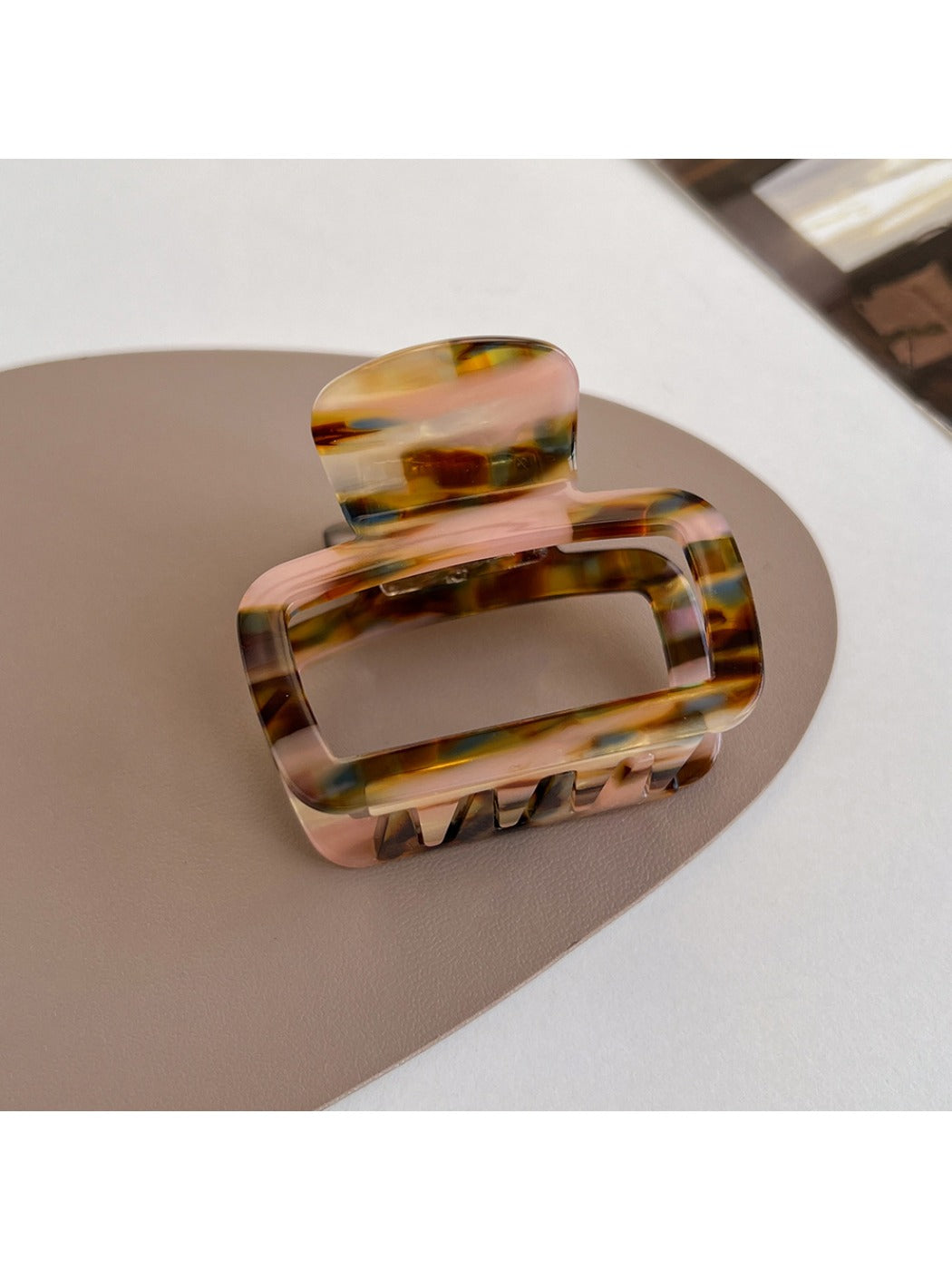 Beau - Square-Shaped Openwork Hair Clip