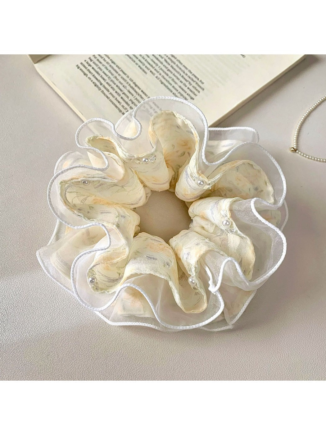 Gifty scrunchie displayed on a white background showing full circular shape