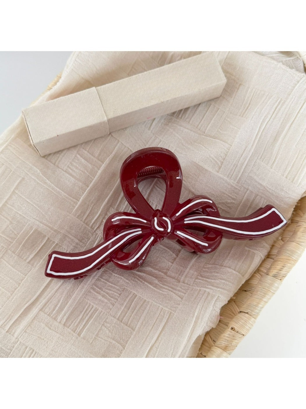 Beau - Versatile Red Irregular-Shaped Hair Clip