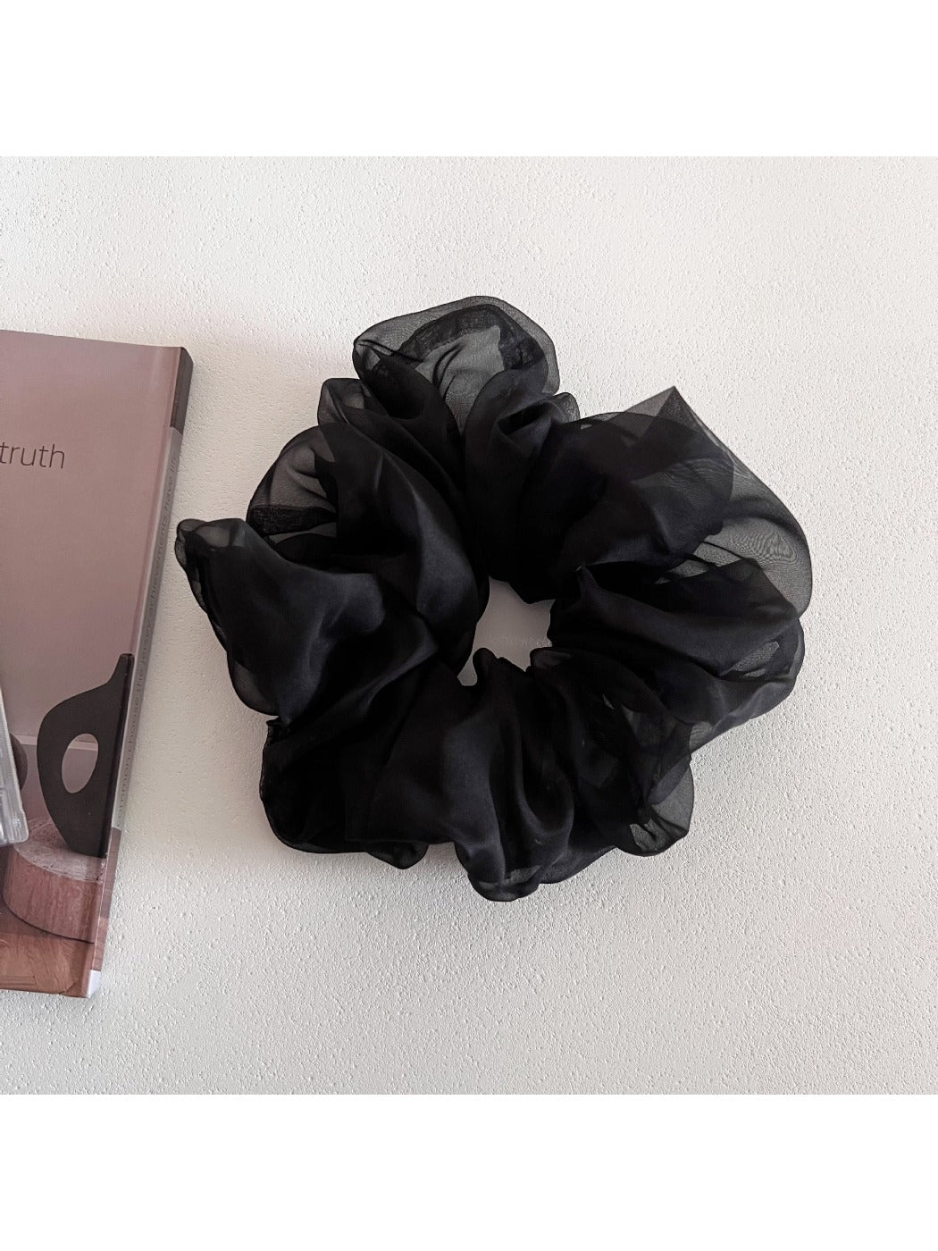 Gifty - Soft Voluminous Tulle Scrunchie