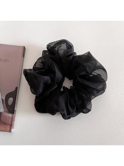 Gifty - Soft Voluminous Tulle Scrunchie