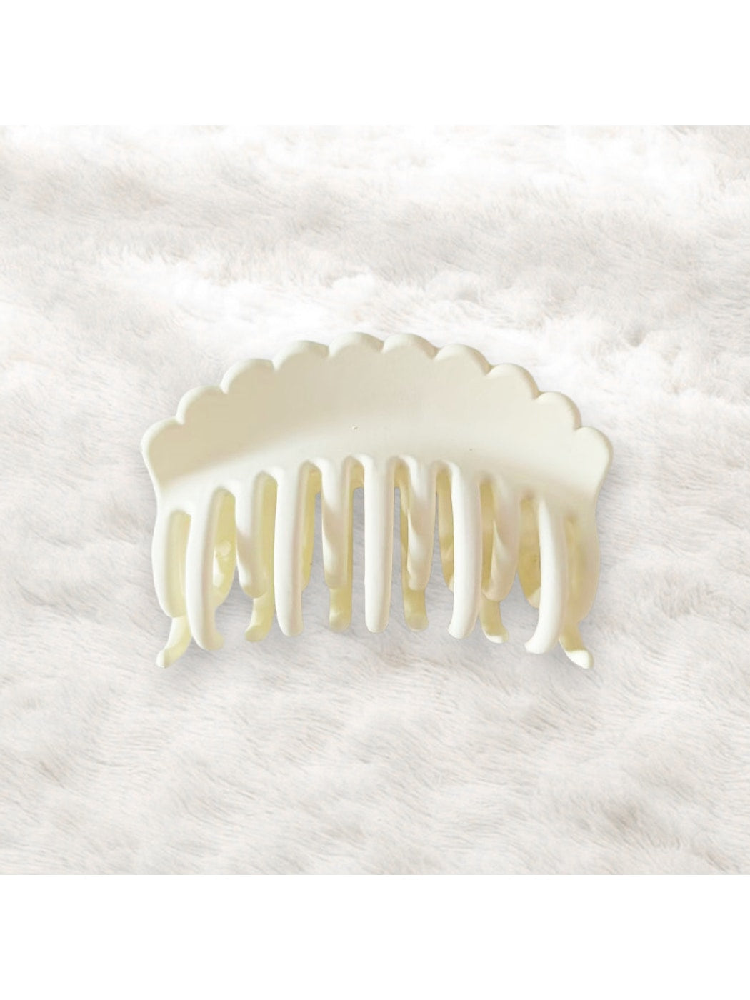 Beau - Wave Design Plastic Large Tooth Claw Clip