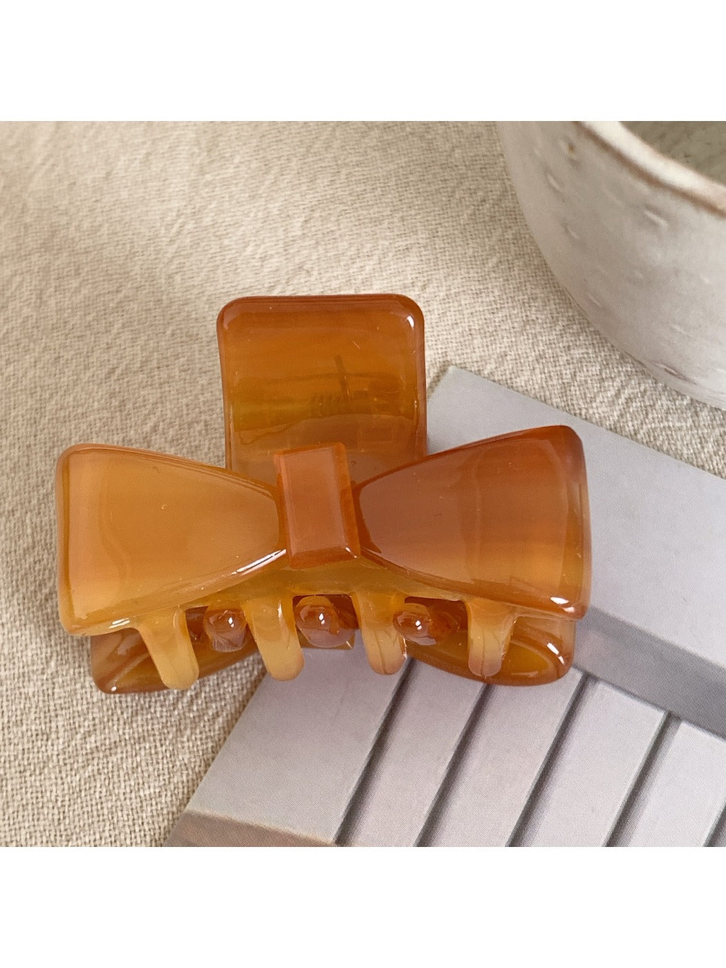 Beau - Minimalist Small Bow Hair Clip