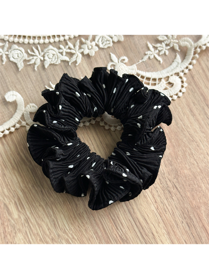 Gifty - Pleated Polka Dot High Stretch Scrunchie