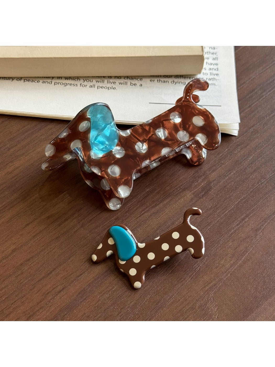 Beau - Polka Dot Dog Shape Acetate Claw Clip