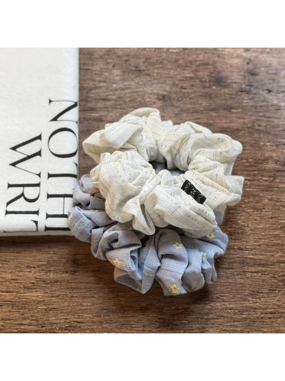 Gifty - Polka Dot Polyester Fabric Scrunchie