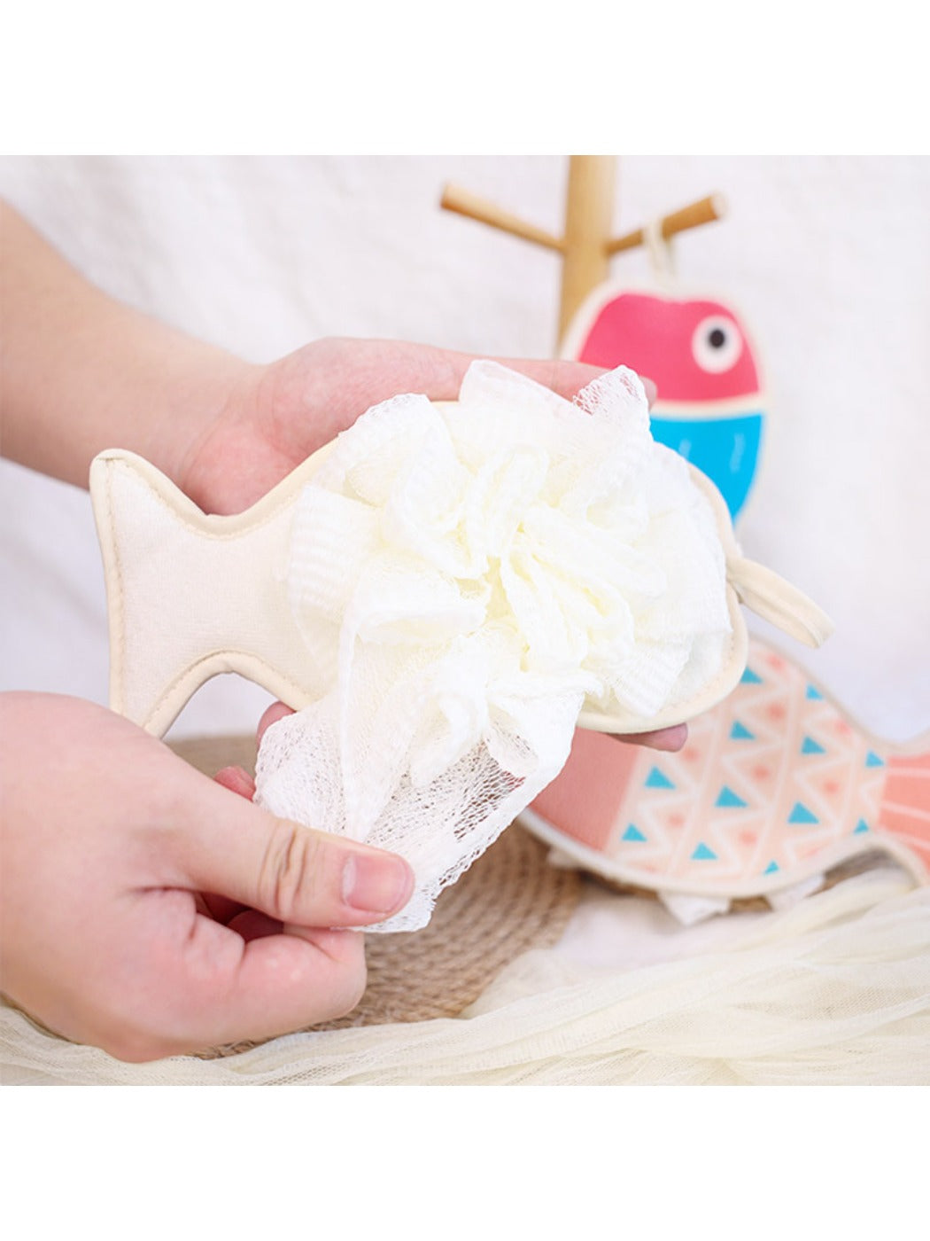 Papo - Fish Shaped Shower Puff