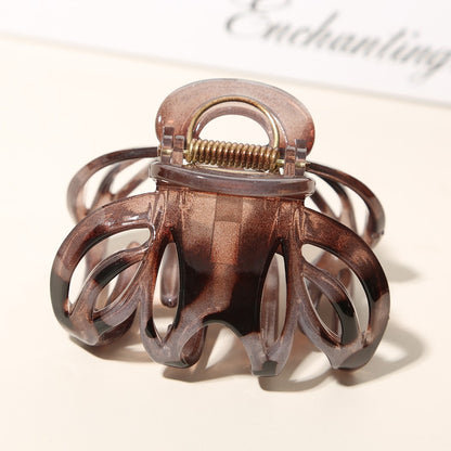 Beau - Glossy Openwork Leopard Pattern Claw Clip