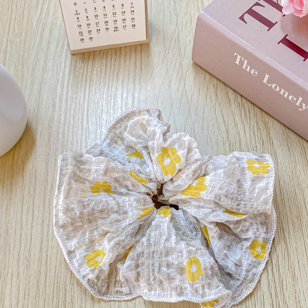 Floral Ruched Scrunchie Collection variant image