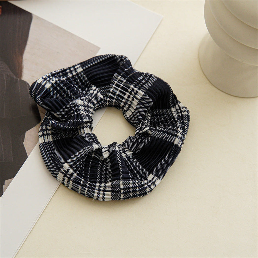 Gifty - Monochrome Plaid Scrunchie variant image 3