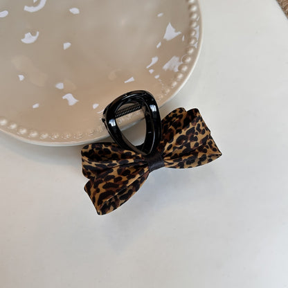 Beau - Edgy Leopard Print Bow Claw Clip