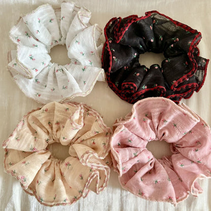 Gifty - Floral Ruffle Trim Polyester Scrunchie