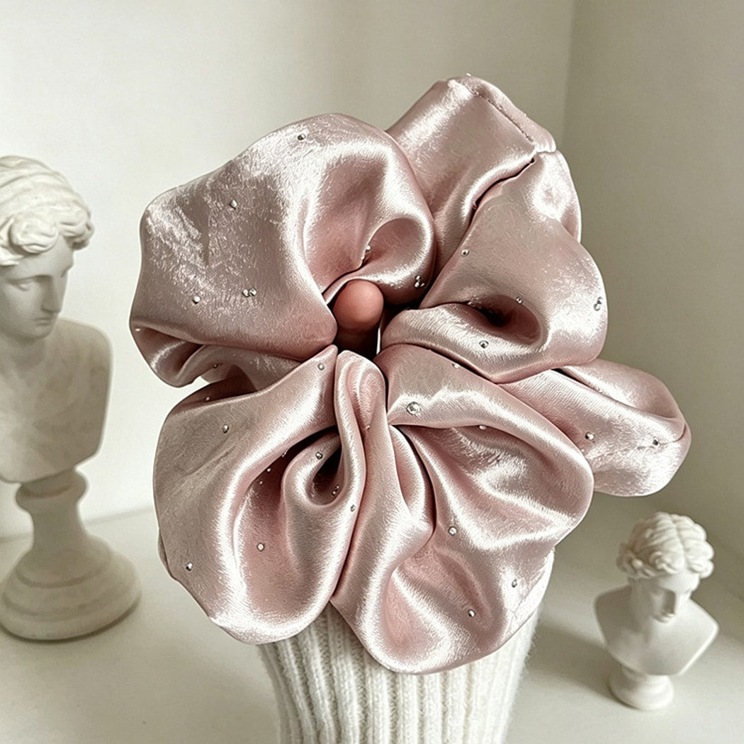 Gifty - Glossy Pleated Fashion Scrunchie