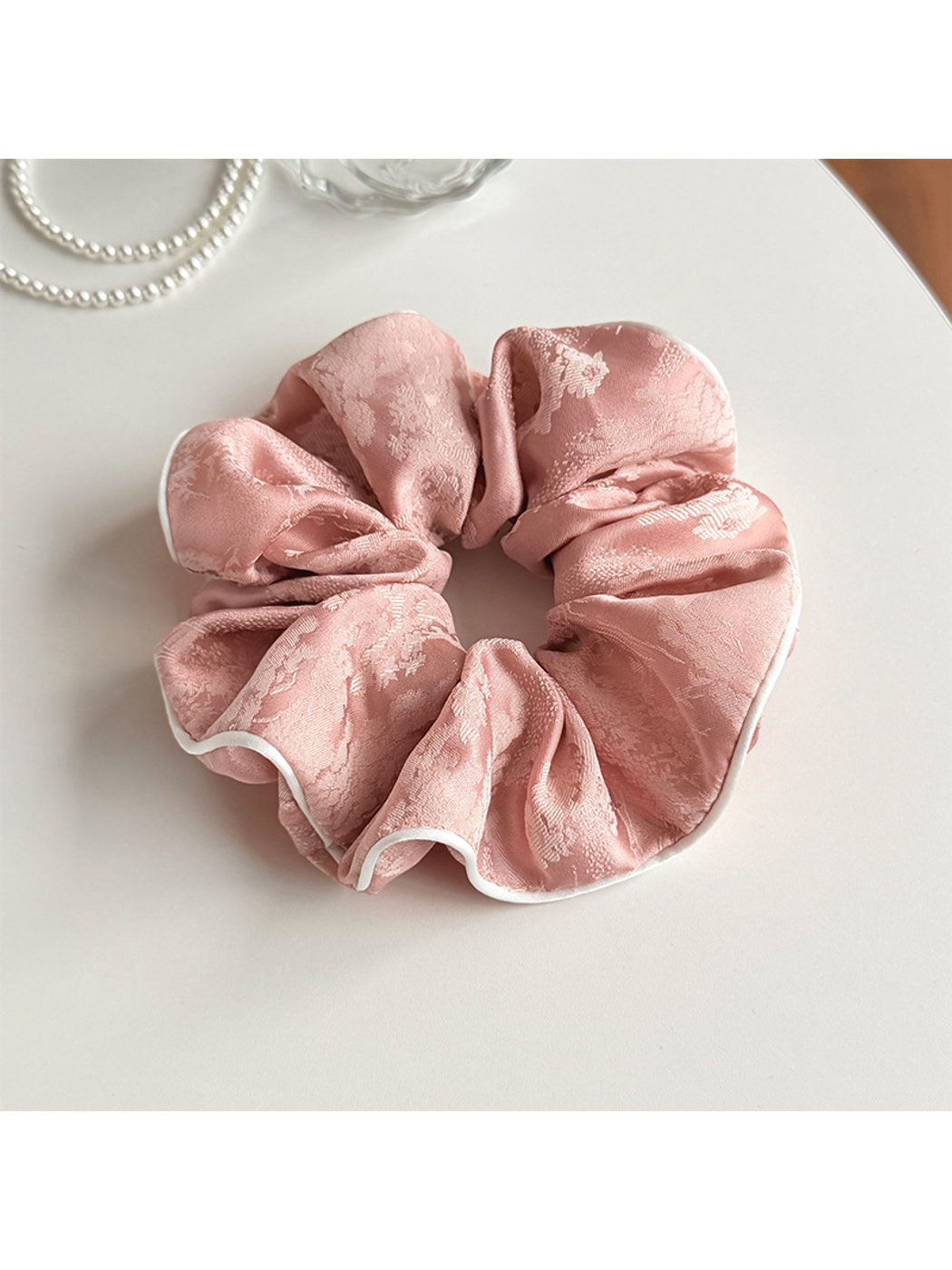 Gifty - Retro Ink Print Polyester Hair Scrunchie