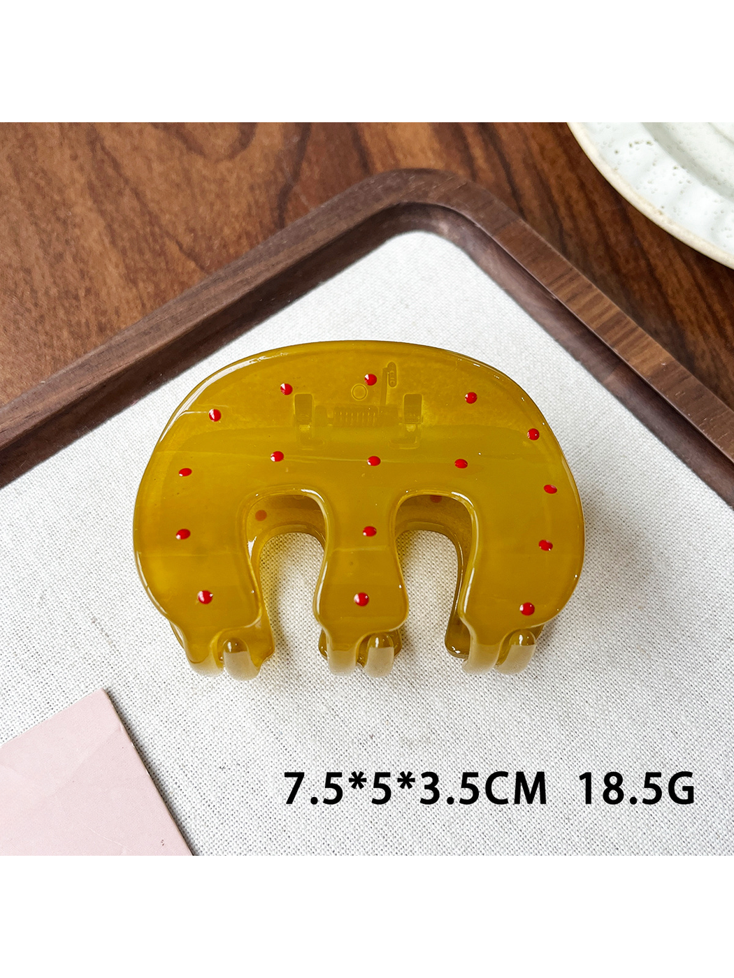 Beau - Lacquered Polka Dot Ring Accent Claw Clip